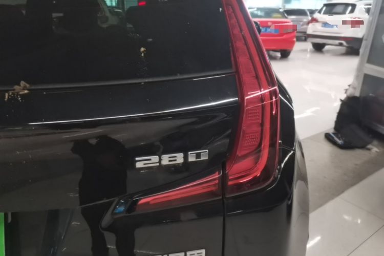 Used Cadillac XT4 2021 28T Two-Wheel Drive Leading Version Right Rear Taillight