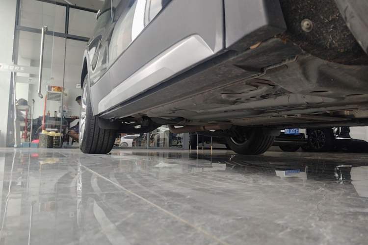 Used Cadillac XT4 2021 28T Two-Wheel Drive Leading Version Right Side Sill