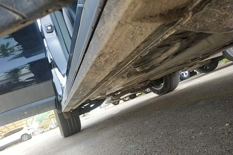 Used Cadillac XT4 2021 28T Two-Wheel Drive Tech Edition Right Side Sill