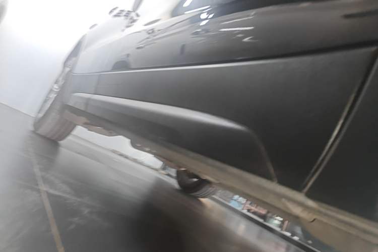 Used Cadillac XT4 2021 28T Two-Wheel Drive Tech Edition Right Side Sill
