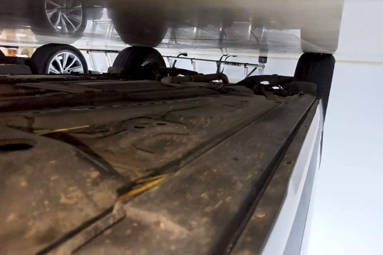 Used Cadillac XT4 2021 28T Two-Wheel Drive Leading Version Right Side Sill