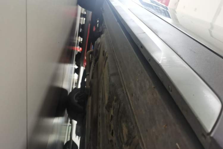 Used Cadillac XT4 2021 28T Two-Wheel Drive Leading Version Right Side Sill