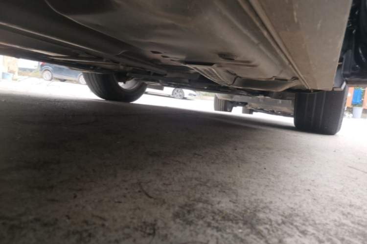 Used Cadillac XT4 2021 28T Two-Wheel Drive Tech Edition Right Side Sill