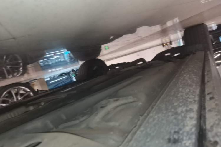 Used Cadillac XT4 2021 28T Two-Wheel Drive Leading Version Right Side Sill