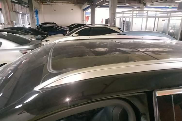Used Cadillac XT4 2021 28T Two-Wheel Drive Leading Version Roof