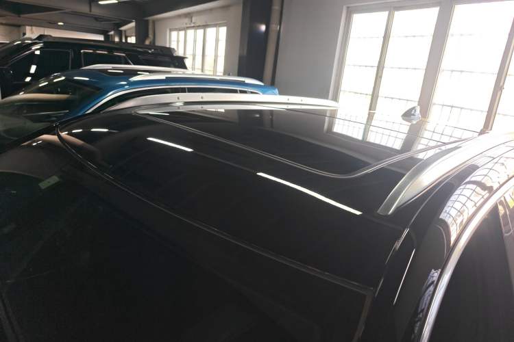Used Cadillac XT4 2021 28T Two-Wheel Drive Tech Edition Roof