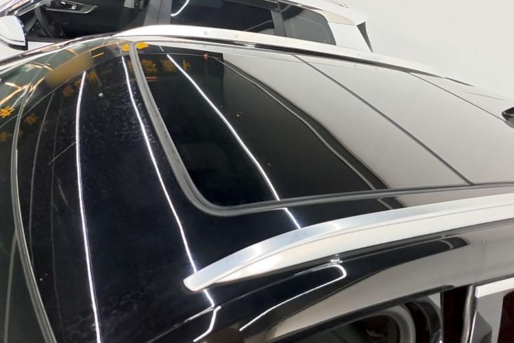 Used Cadillac XT4 2021 28T Two-Wheel Drive Leading Version Roof