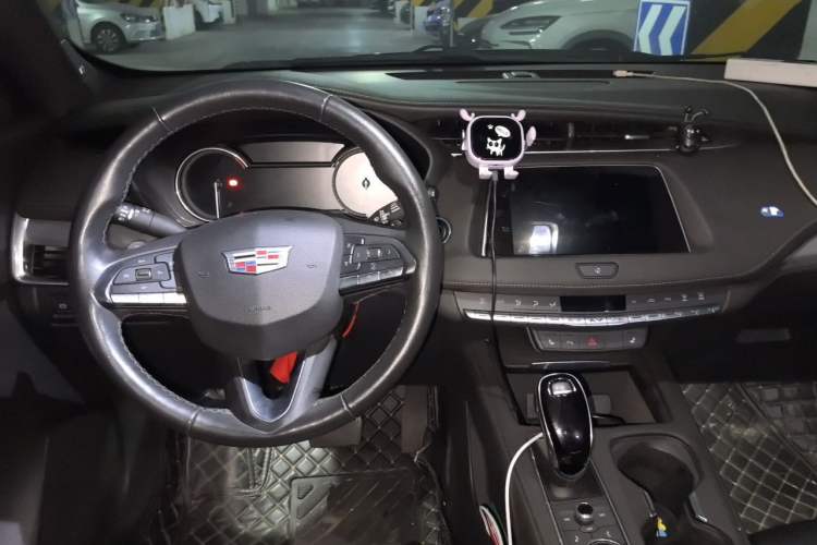 Used Cadillac XT4 2021 28T Two-Wheel Drive Leading Version Steering Wheel
