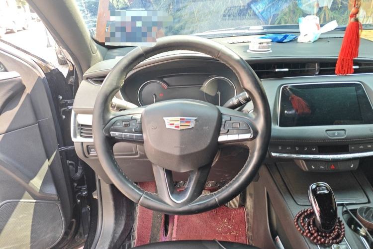 Used Cadillac XT4 2021 28T Two-Wheel Drive Leading Version Steering Wheel