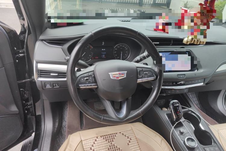 Used Cadillac XT4 2021 28T Two-Wheel Drive Luxury Version Steering Wheel