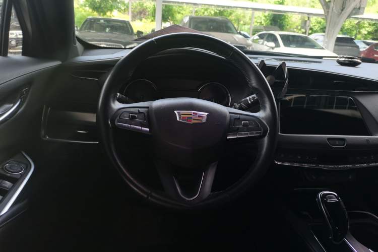 Used Cadillac XT4 2021 28T Two-Wheel Drive Leading Version Steering Wheel