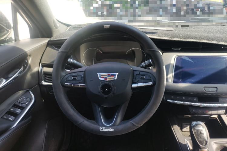 Used Cadillac XT4 2021 28T Two-Wheel Drive Leading Version Steering Wheel