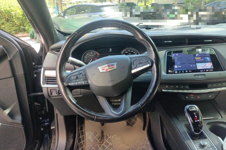 Used Cadillac XT4 2021 28T Two-Wheel Drive Leading Version Steering Wheel