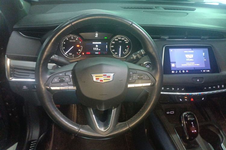 Used Cadillac XT4 2021 28T Two-Wheel Drive Leading Version Steering Wheel