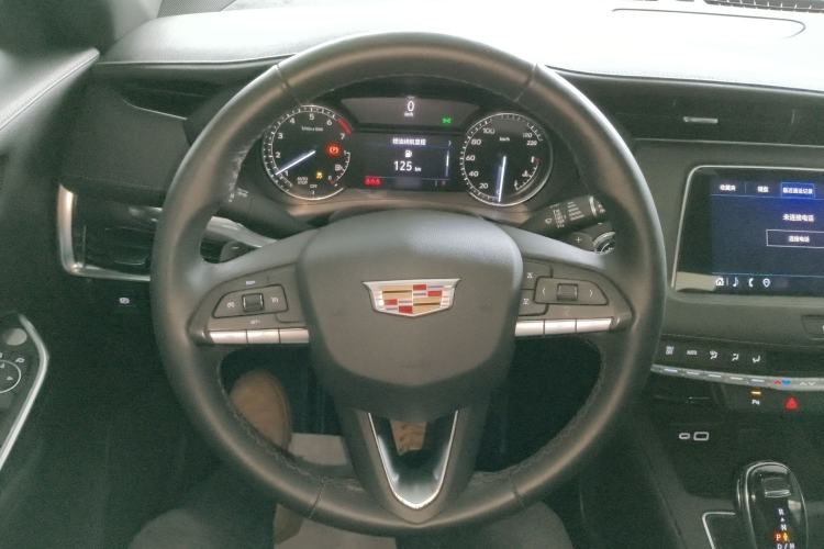 Used Cadillac XT4 2021 28T Two-Wheel Drive Tech Edition Steering Wheel