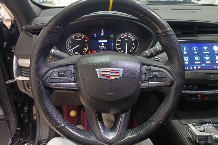 Used Cadillac XT4 2021 28T Two-Wheel Drive Leading Version Steering Wheel