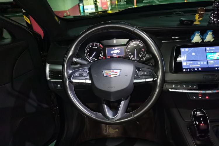Used Cadillac XT4 2021 28T Two-Wheel Drive Leading Version Steering Wheel