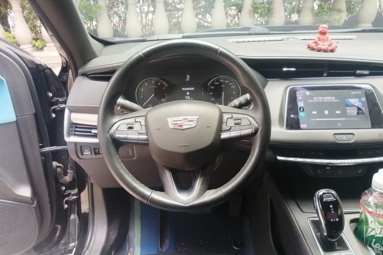 Used Cadillac XT4 2021 28T Two-Wheel Drive Luxury Version Steering Wheel
