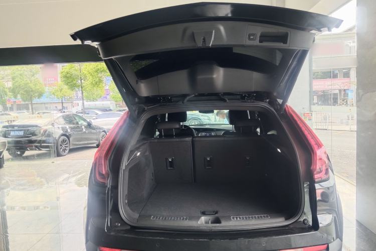 Used Cadillac XT4 2021 28T Two-Wheel Drive Leading Version Trunk