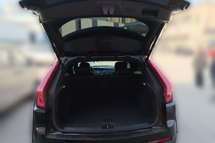 Used Cadillac XT4 2021 28T Two-Wheel Drive Tech Edition Trunk