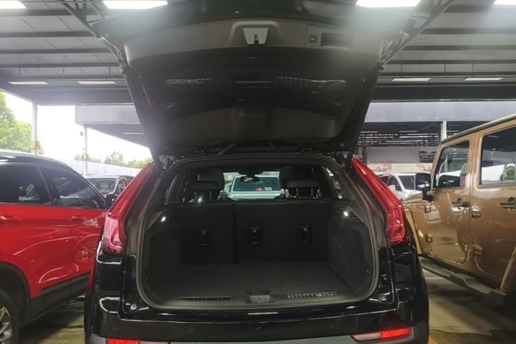 Used Cadillac XT4 2021 28T Two-Wheel Drive Leading Version Trunk