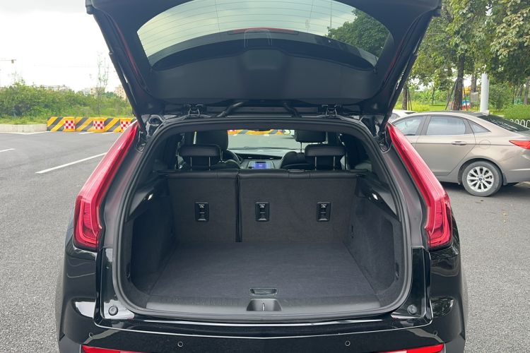Used Cadillac XT4 2021 28T Two-Wheel Drive Tech Edition Trunk