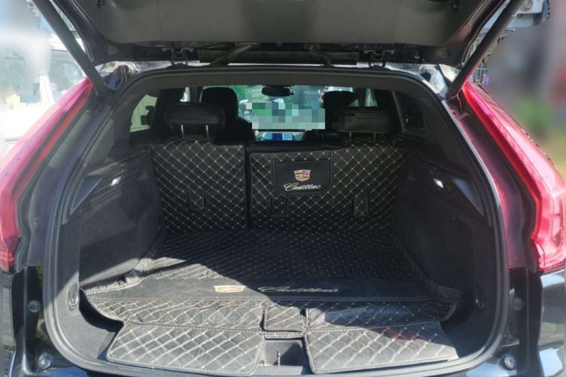 Used Cadillac XT4 2021 28T Two-Wheel Drive Leading Version Trunk