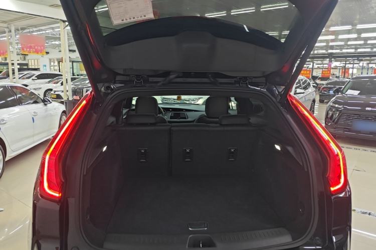 Used Cadillac XT4 2021 28T Two-Wheel Drive Tech Edition Trunk