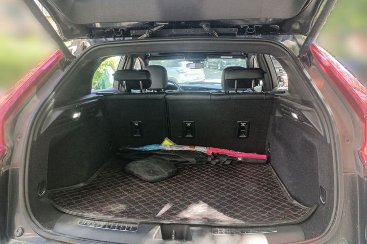 Used Cadillac XT4 2021 28T Two-Wheel Drive Leading Version Trunk