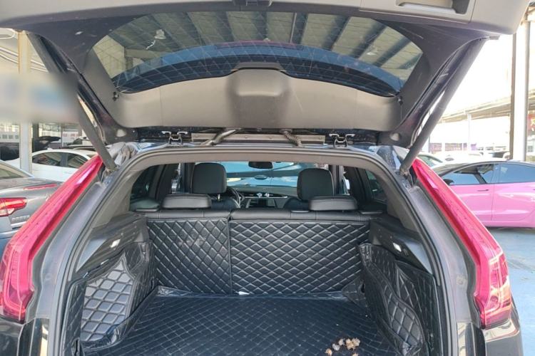 Used Cadillac XT4 2021 28T Two-Wheel Drive Leading Version Trunk