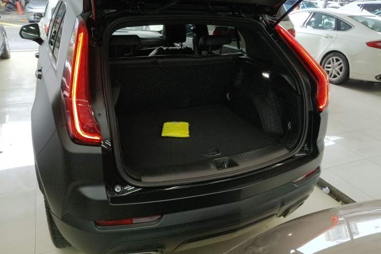 Used Cadillac XT4 2021 28T Two-Wheel Drive Tech Edition Trunk