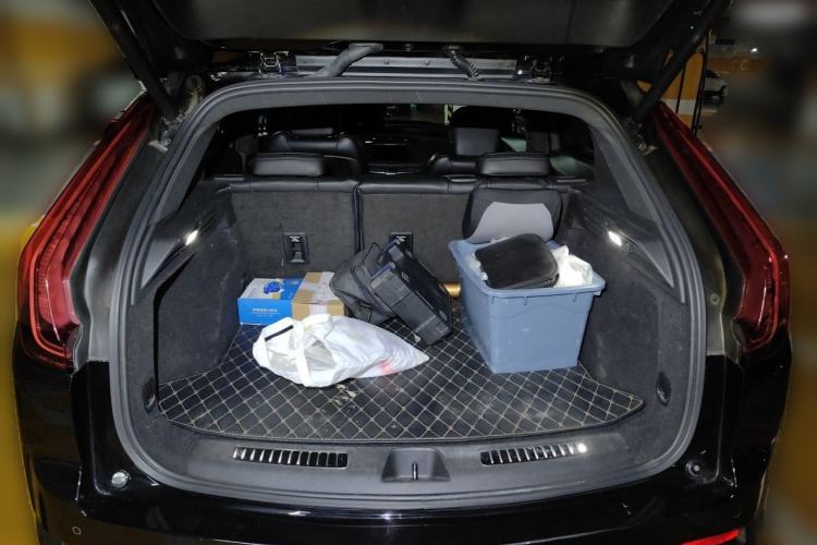 Used Cadillac XT4 2021 28T Two-Wheel Drive Luxury Version Trunk