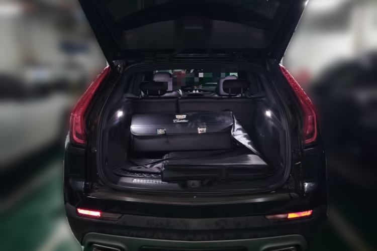 Used Cadillac XT4 2021 28T Two-Wheel Drive Leading Version Trunk