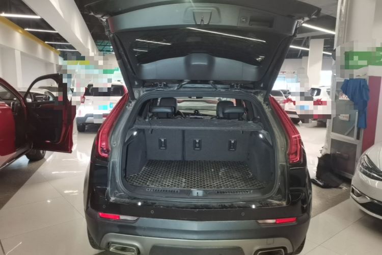Used Cadillac XT4 2021 28T Two-Wheel Drive Leading Version Trunk