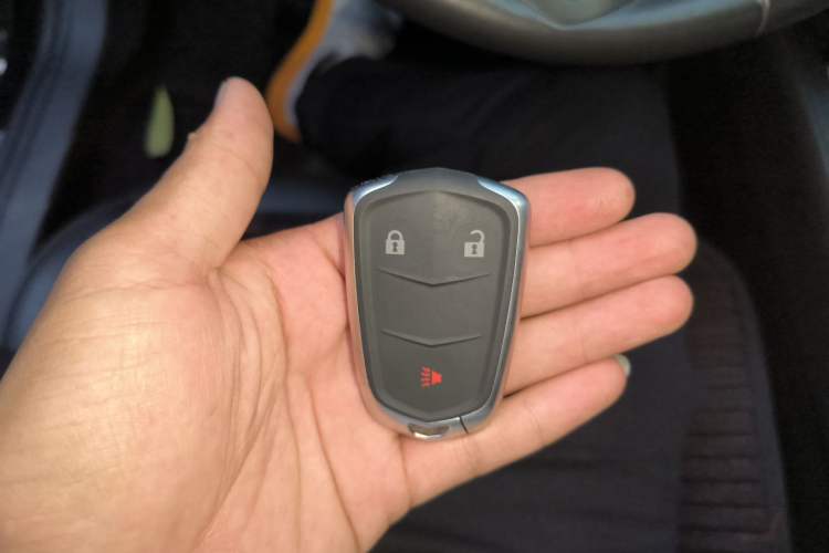 Used Cadillac XT4 2021 28T Two-Wheel Drive Tech Edition Vehicle Key