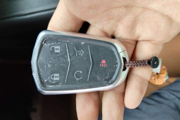 Used Cadillac XT4 2021 28T Four-Wheel Drive Platinum Edition Vehicle Key