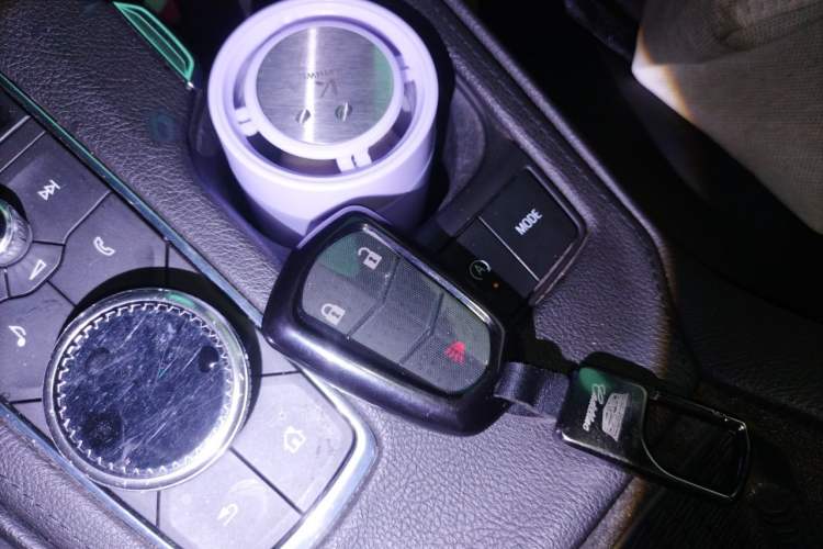 Used Cadillac XT4 2021 28T Two-Wheel Drive Tech Edition Vehicle Key