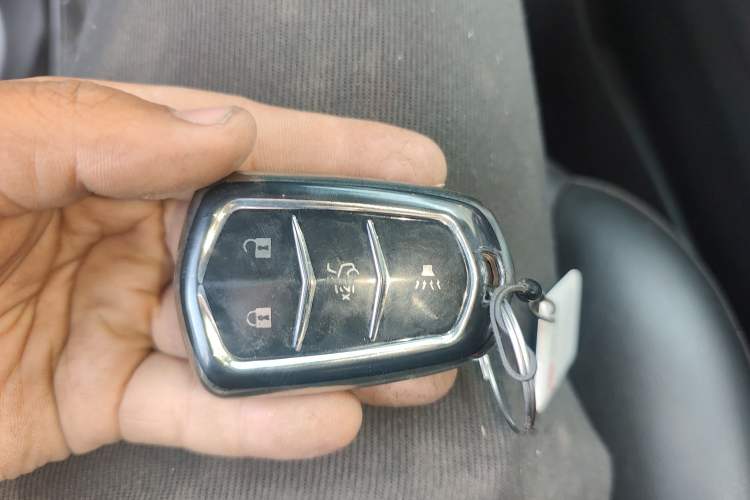 Used Cadillac XT4 2021 28T Two-Wheel Drive Tech Edition Vehicle Key