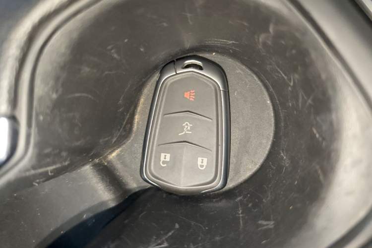 Used Cadillac XT4 2021 28T Two-Wheel Drive Leading Version Vehicle Key
