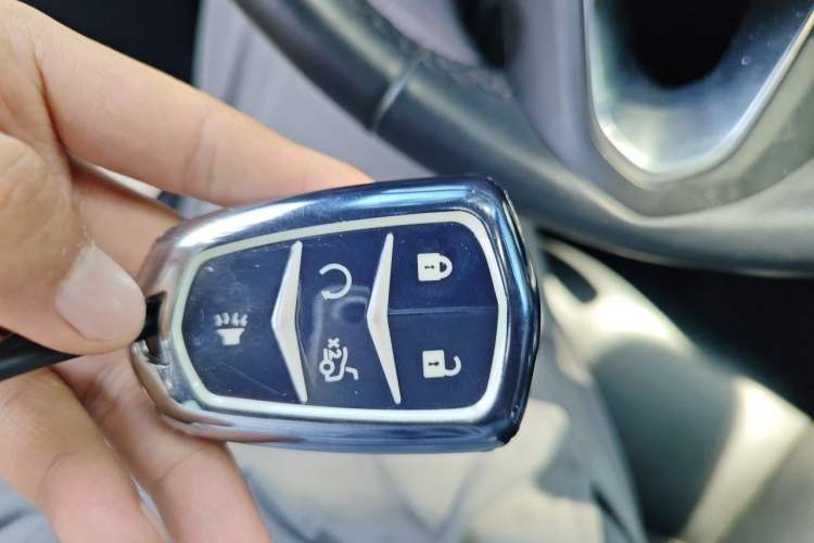 Used Cadillac XT4 2021 28T Two-Wheel Drive Tech Edition Vehicle Key