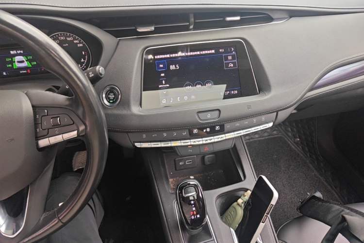 Used Cadillac XT4 2021 28T Two-Wheel Drive Tech Edition Audio And AC Panel