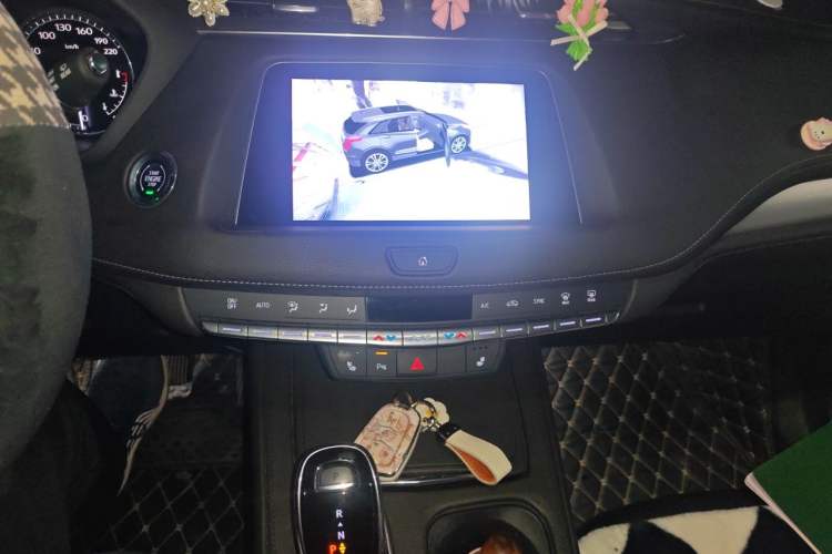 Used Cadillac XT4 2021 28T Two-Wheel Drive Leading Version Audio And AC Panel