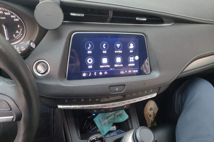 Used Cadillac XT4 2021 28T Two-Wheel Drive Leading Version Audio And AC Panel