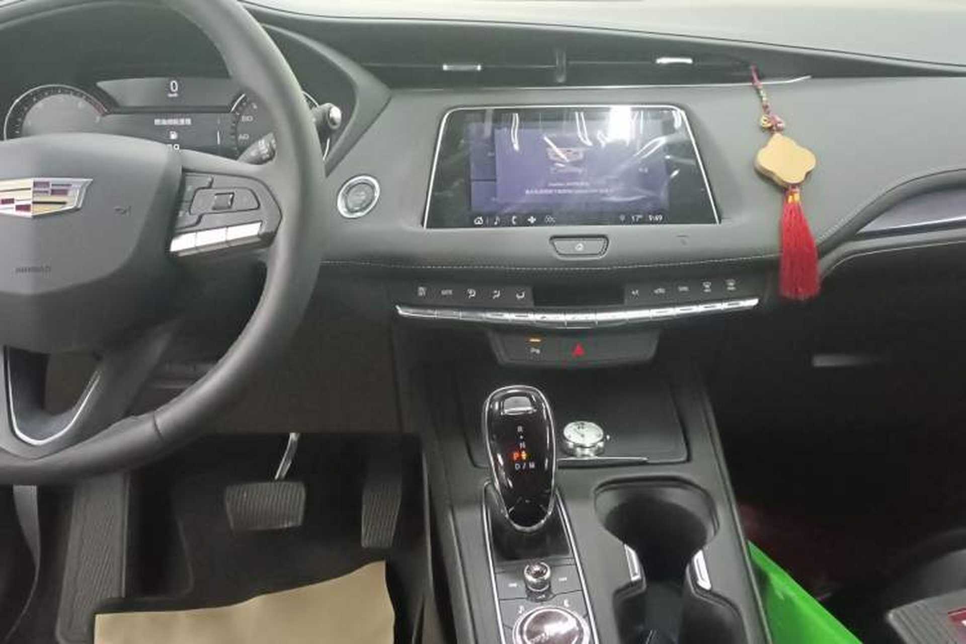 Used Cadillac XT4 2021 28T Two-Wheel Drive Tech Edition Audio And AC Panel