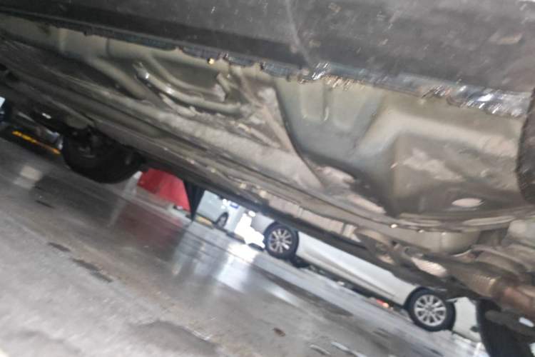 Used Cadillac XT4 2021 28T Two-Wheel Drive Leading Version Chassis Front Right
