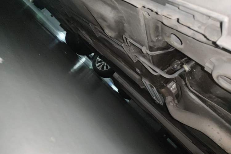 Used Cadillac XT4 2021 28T Two-Wheel Drive Leading Version Chassis Rear Left