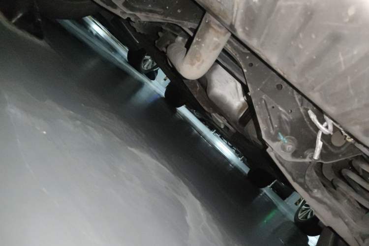 Used Cadillac XT4 2021 28T Two-Wheel Drive Leading Version Chassis Rear