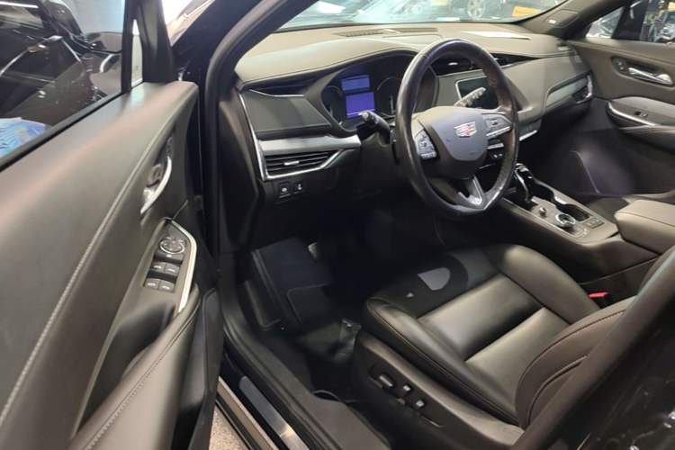 Used Cadillac XT4 2021 28T Two-Wheel Drive Leading Version Driver Seat