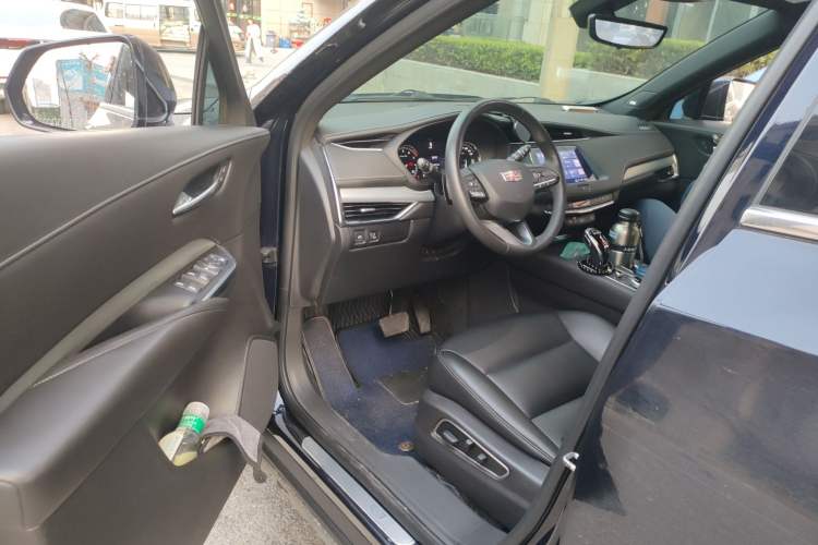 Used Cadillac XT4 2021 28T Two-Wheel Drive Leading Version Driver Seat
