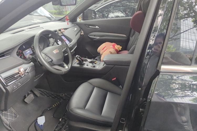 Used Cadillac XT4 2021 28T Two-Wheel Drive Leading Version Driver Seat